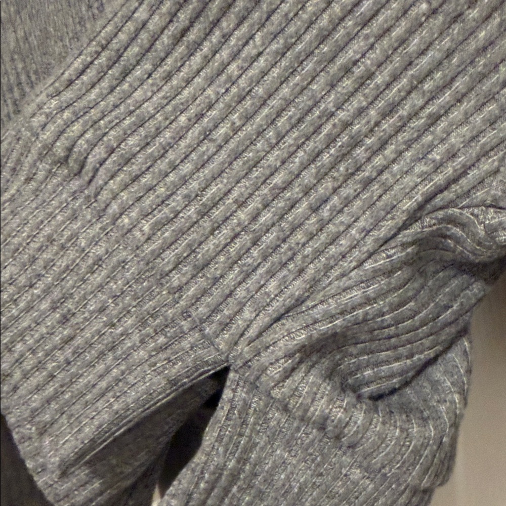 Alo Ribbed Women's Cropped Hoodie - Picture 3 of 6